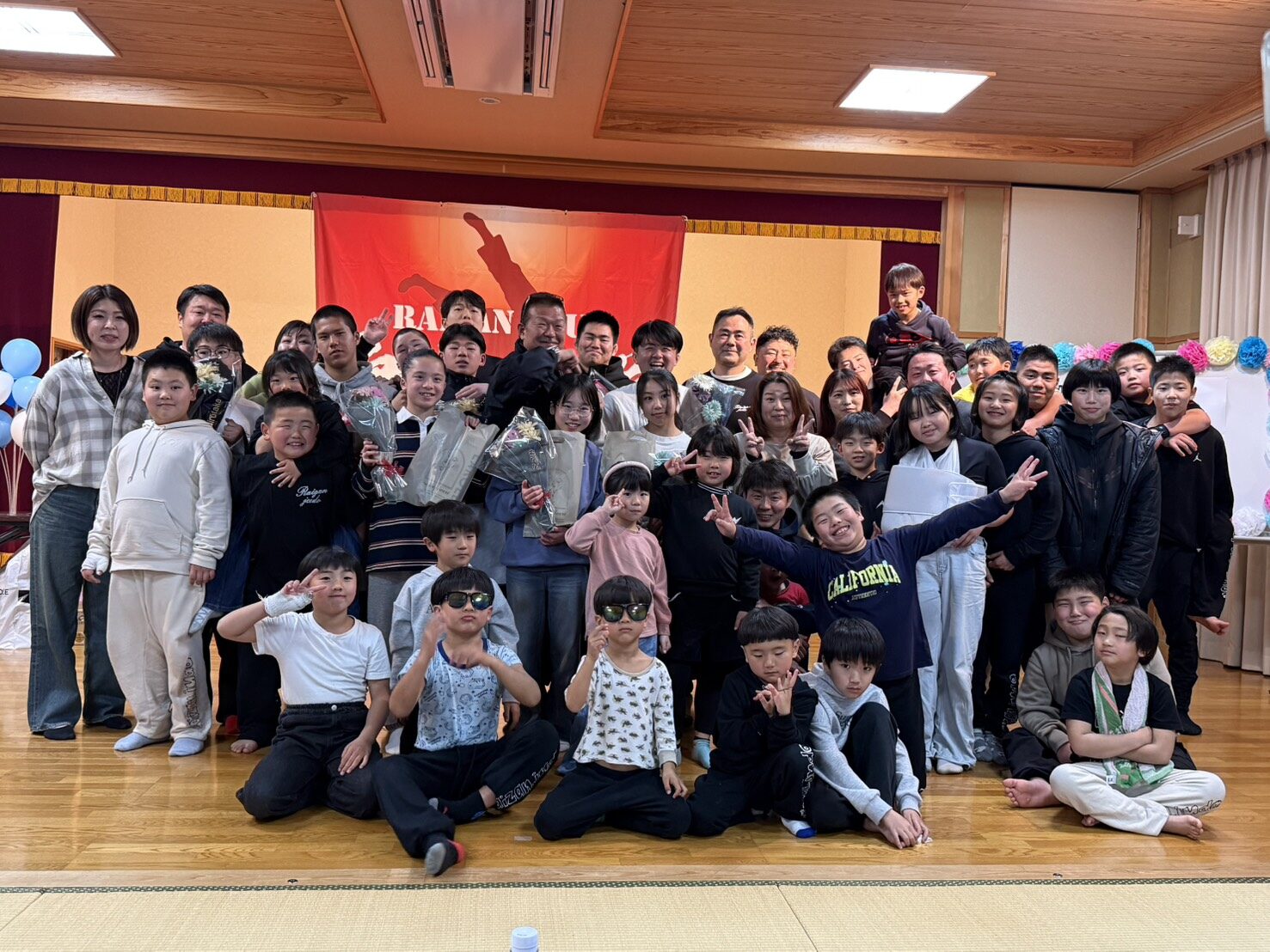 雷山柔道の仲間たちの集合写真